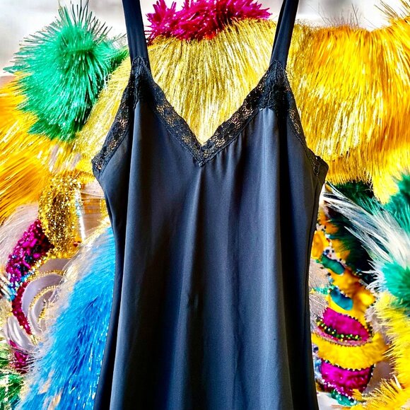 Vintage Val Mode Nightgown Lingerie Black Long Gown size Medium DAMAGED - Picture 8 of 16